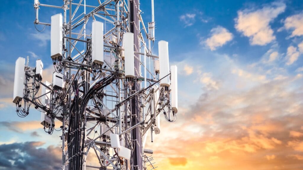 Сотовые операторы РФ начали использовать отечественное оборудование 4G
