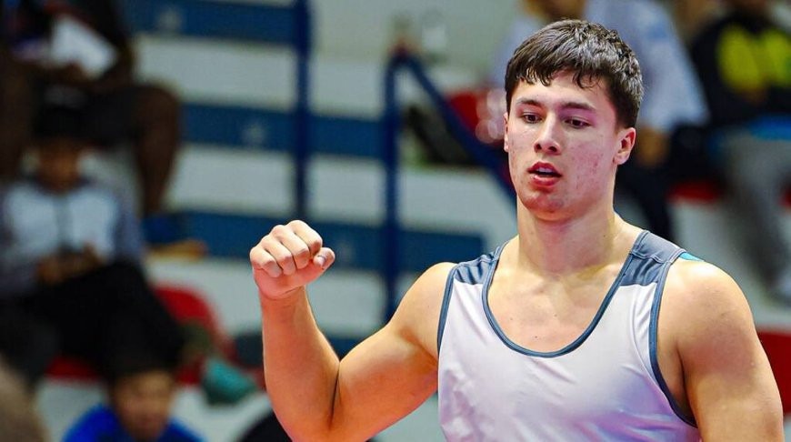 Павел Глинчук завоевал бронзу чемпионата мира по борьбе