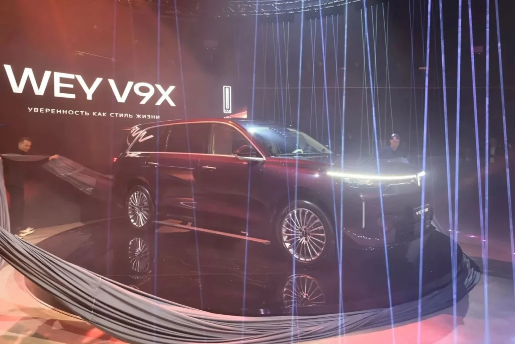 Гибридный кроссовер Wey V9X вышел на рынок России от 9 699 000 рублей